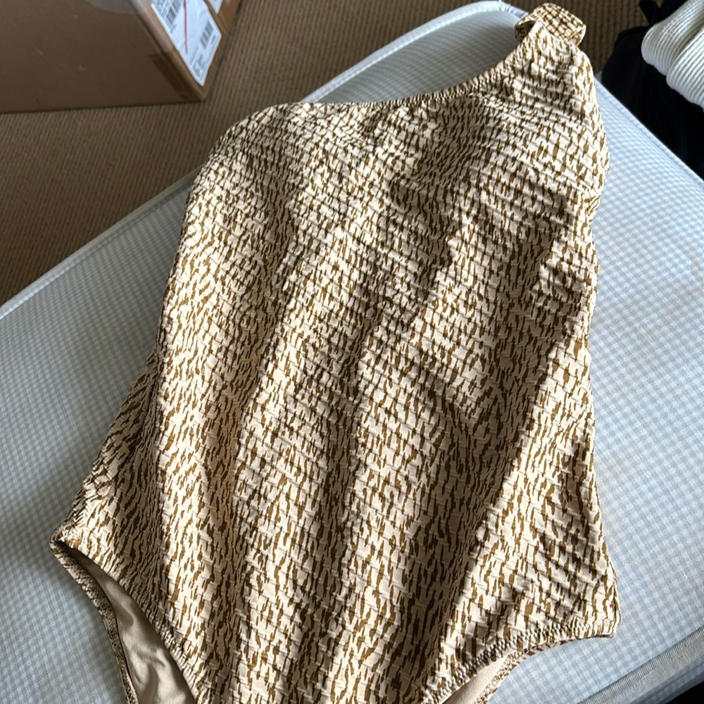 Aerie small one shoulder swimsuit